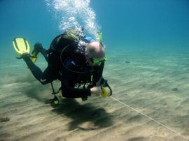 Practising the navigation for the PADI Advanced Open Water Course