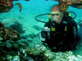 on a PADI Advanced Open Water course, learning about digital underwater photography 